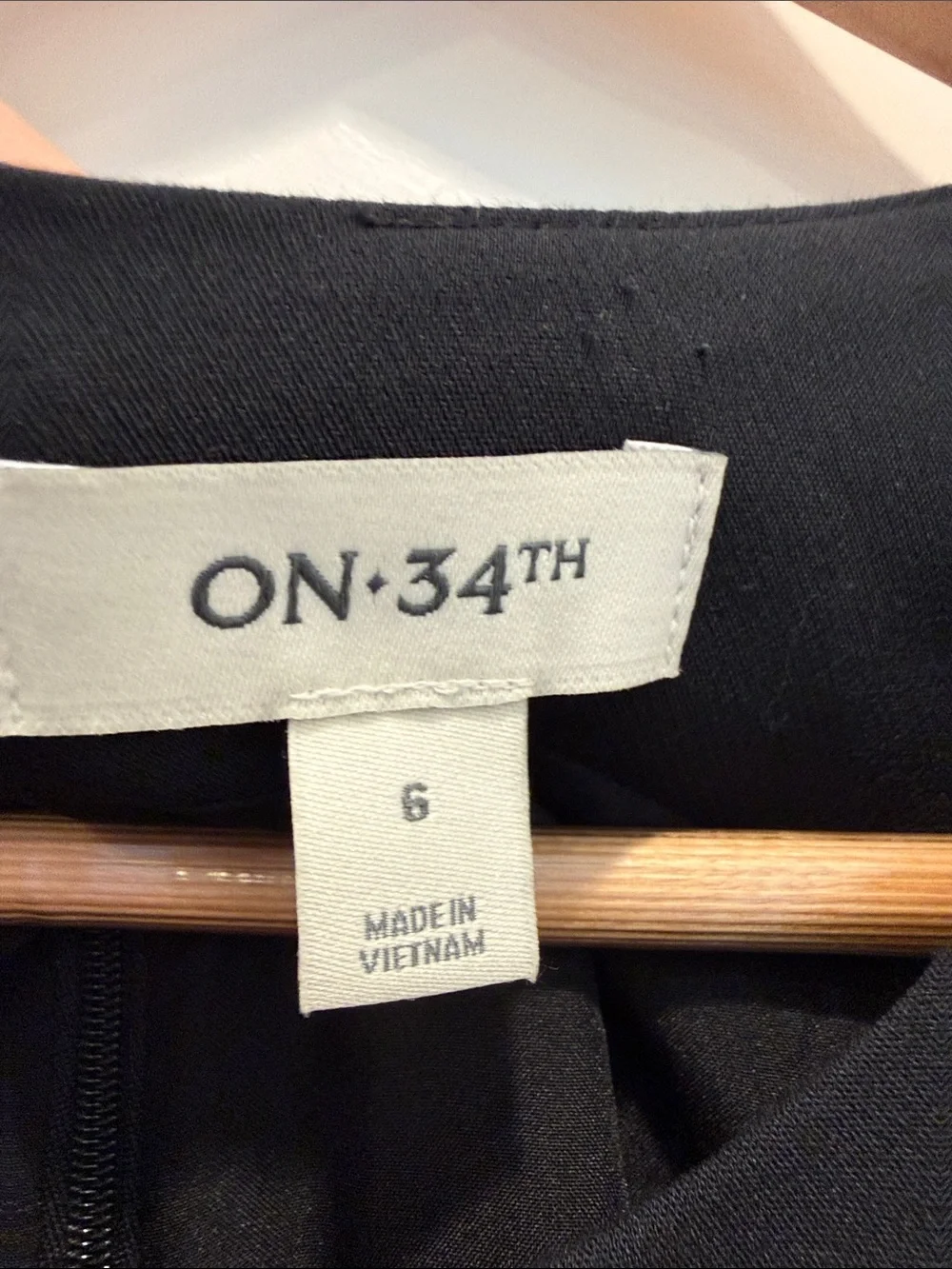 On 34th Classic Sleeveless Black Shift Dress - Women's